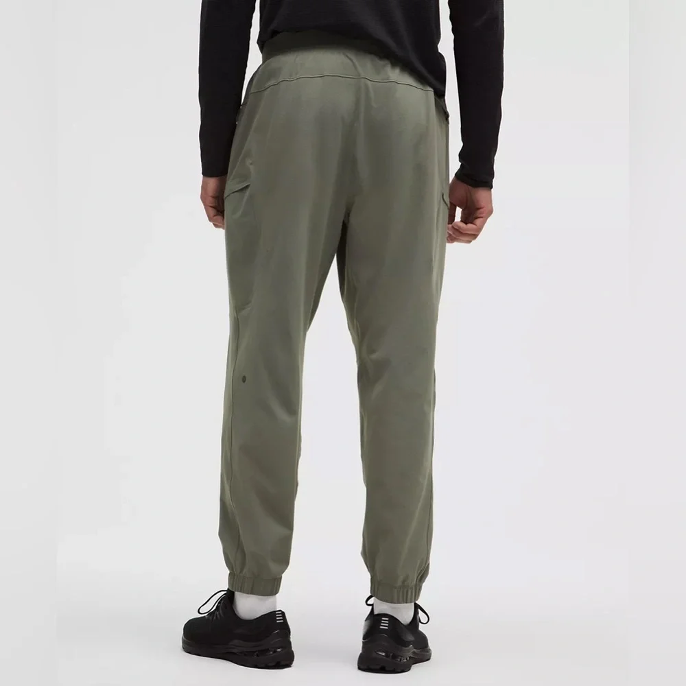 Lululemon Zeroed In Classic-Fit Cargo Jogger Regular color grey sage